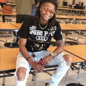 Meet your Posher, Clemani